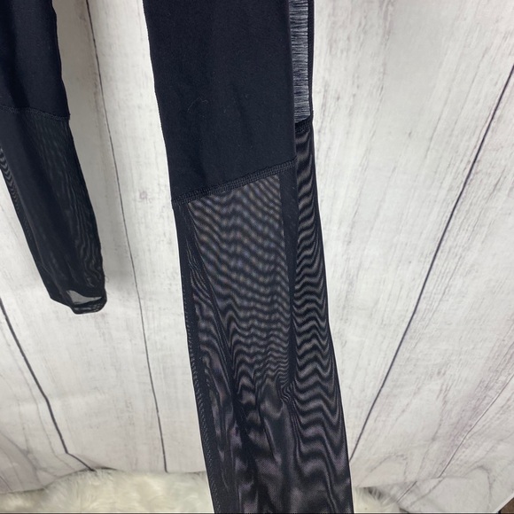 Express Core Workout Pants - Picture 2 of 9